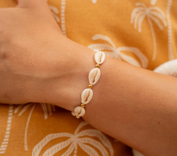 Pineapple Island Giada Gerupuk Shell Surf Bracelet