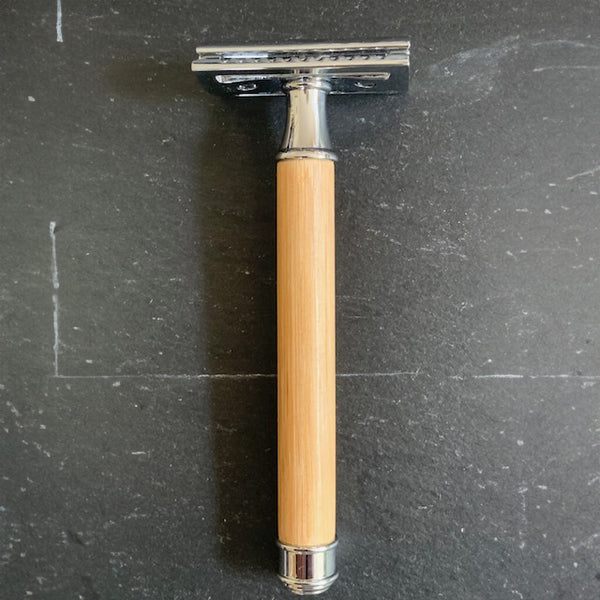 Six Foot & Clean Safety Shaver