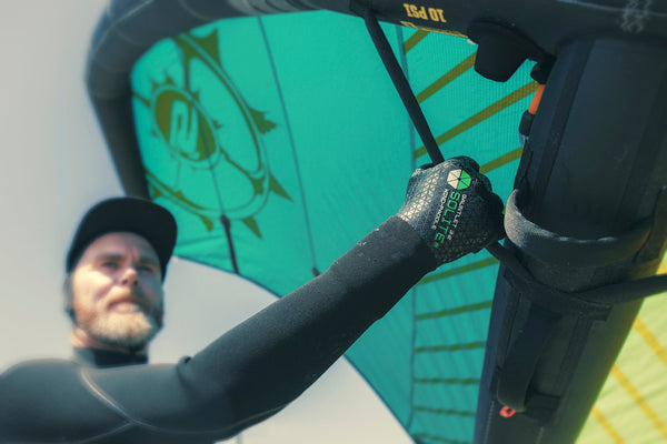3:2 Wind/Paddle Gauntlet Wetsuit Gloves