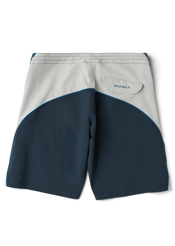 Vissla Double Up 18" Boys Boardshort in Midnight, view 2