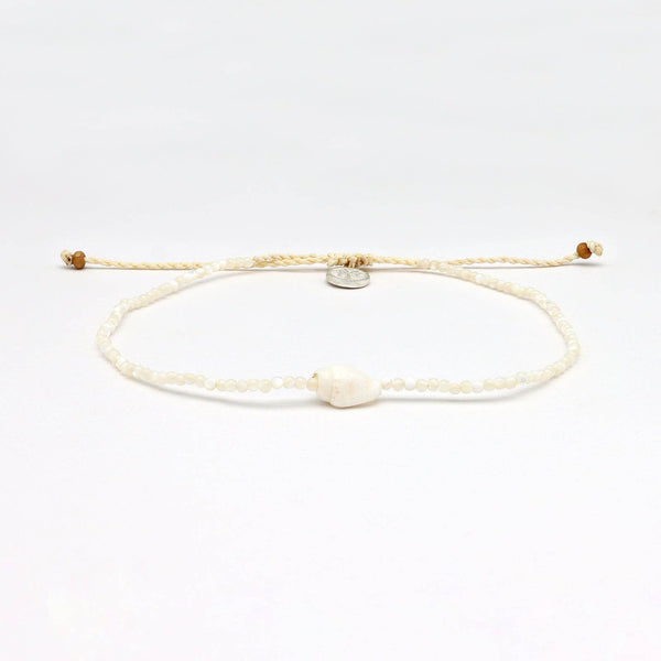 Pineapple Island Giada Melati Shell Beaded Anklet