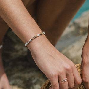 Pineapple Island Kauai Puka Shell & Pearl Bracelet