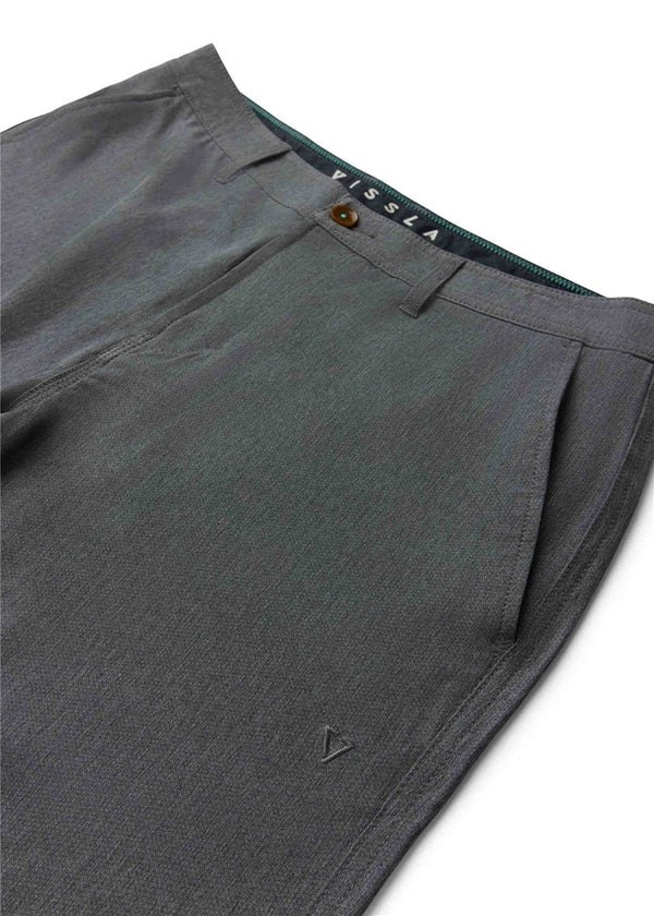 Vissla Canyons 25 Hybrid 18.5" Walkshort in Phantom, view 4