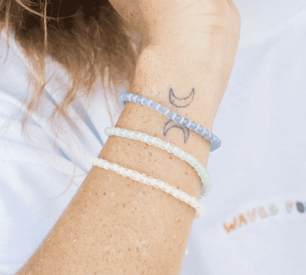 Pineapple Island Marley Glass Beaded Bracelet