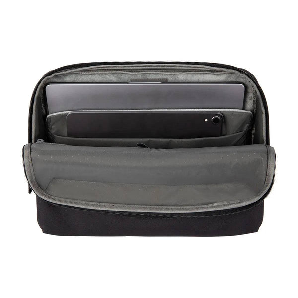 INCASE A.R.C. Brief With ReSpun 100% Recycled Polyester 12L - Black