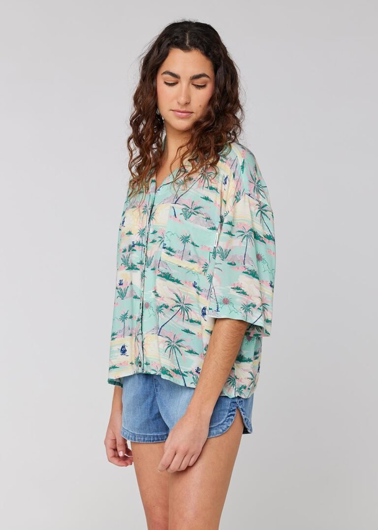 Sisstrevolution Honolulu Shirt Light Jade printed tropical short sleeve viscose
