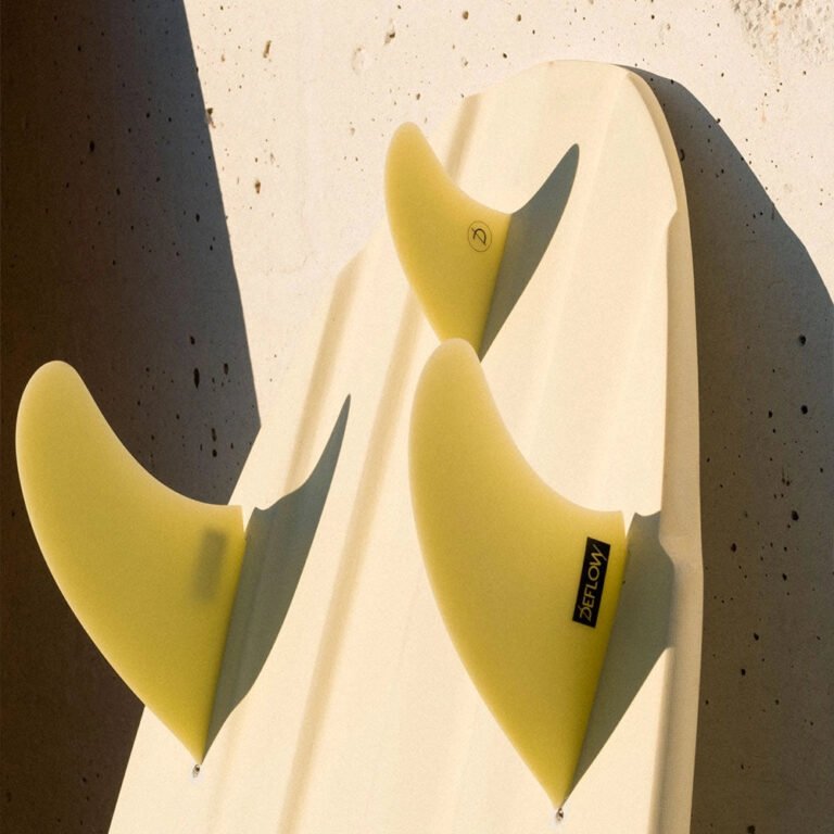 Deflow Twin + 1 Fins – Cream (Full Tab) surfboard fins