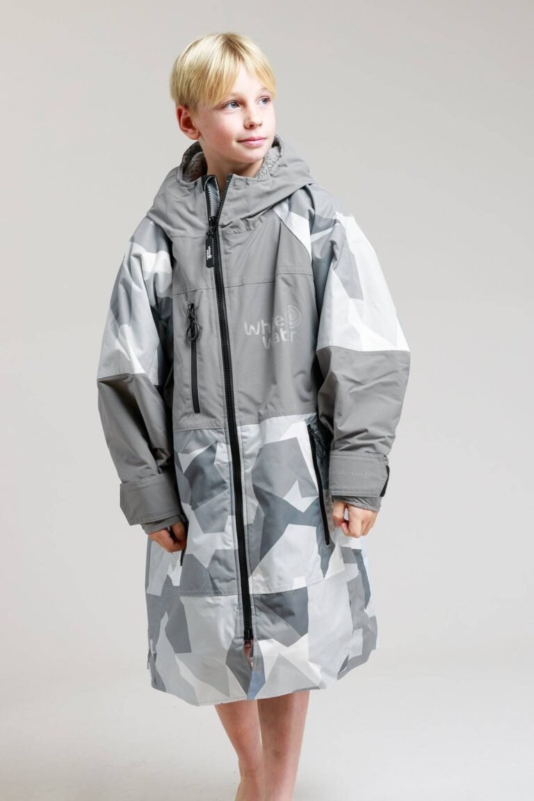 White Water Kids Hard Shell Robe – Arctic Camo/Grey